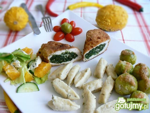 Drobiowe roladki nadziewane szpinakiem 