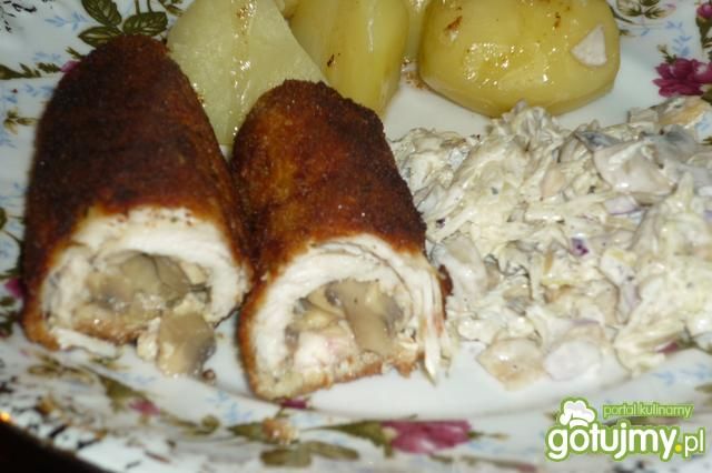 Drobiowe roladki z pieczarkami Drobiowe roladki z pieczarkami