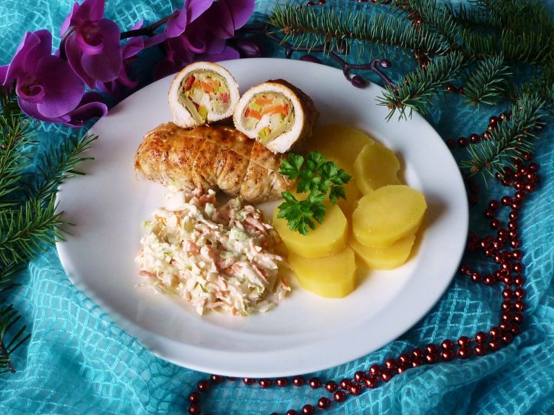 Drobiowe roladki z warzywami Drobiowe roladki z warzywami