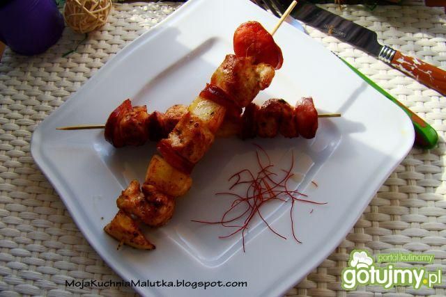 Drobiowe szaszłyki z jabłkiem 