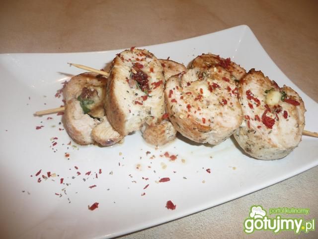 Drobiowe szaszłyki z małych roladek