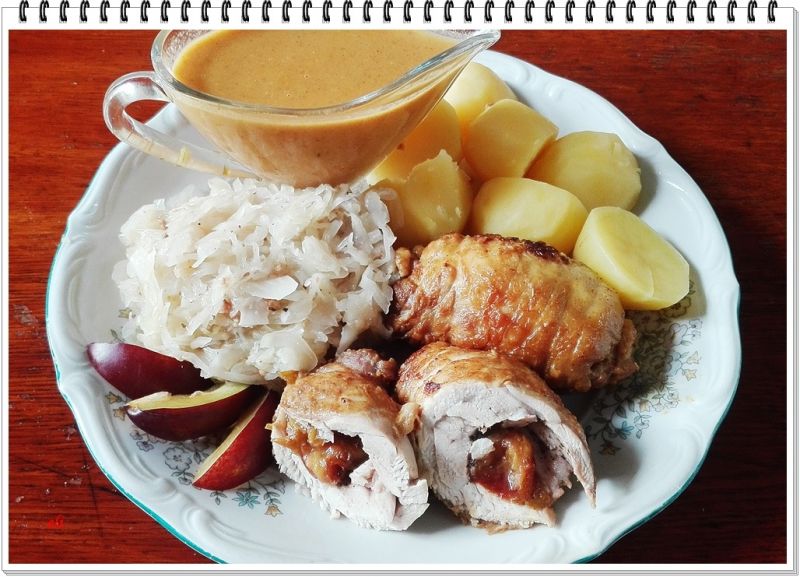 Drobiowe udka Eli ze śliwką