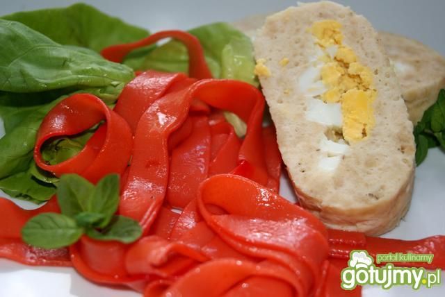 Drobiowy ,,pulpet,, gotowany na parze  Drobiowy ,,pulpet,, gotowany na parze