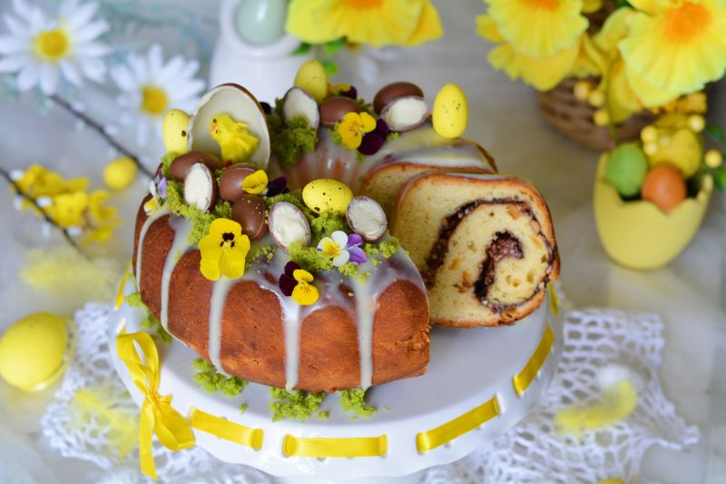 Drożdżowa babka z czekoladą i orzechami Drożdżowa babka z czekoladą i orzechami
