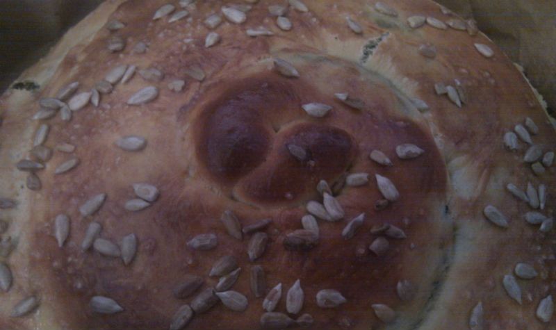 Drożdżowa banica ze szpinakiem Drożdżowa banica ze szpinakiem