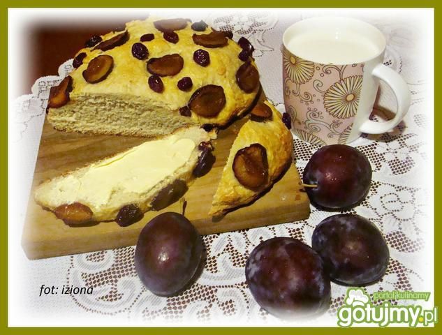 Drożdżowa bułka Drożdżowa bułka