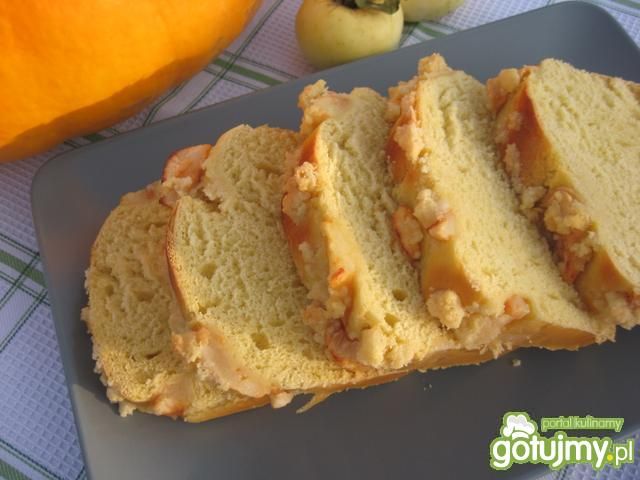  Drożdżowa bułka z dynią i jabłkami