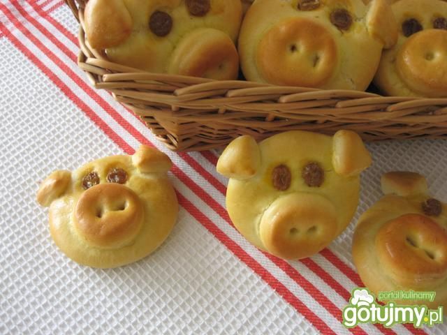 Drożdżowe bułeczki świnki