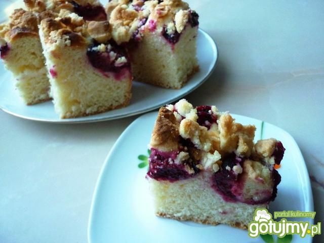 Drożdżowe ciasto ze śliwkami i kruszonką Drożdżowe ciasto ze śliwkami i kruszonką