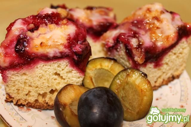 Drożdżowe ciasto ze śliwkami wg szklanki