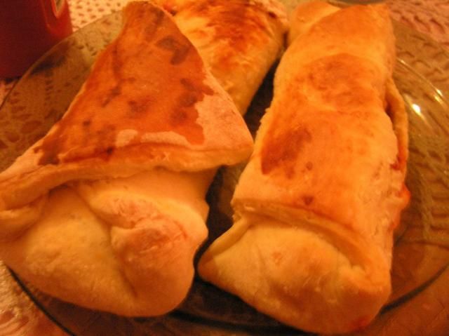 Drożdżowe hot-dogi