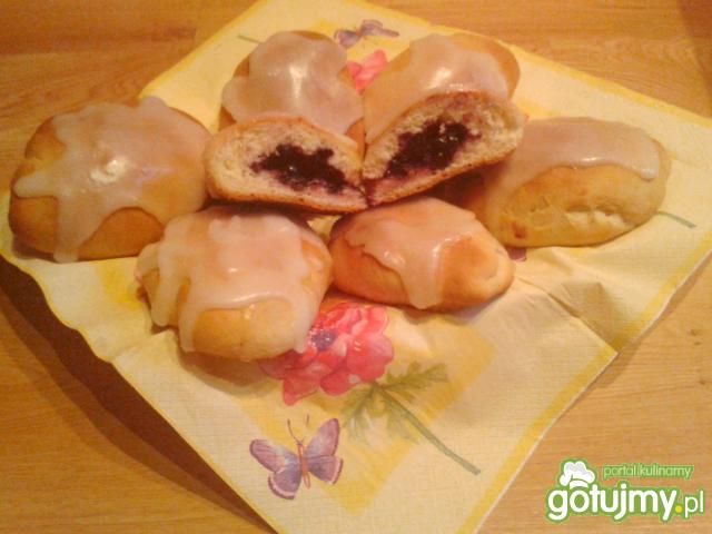 Drożdżowe jagodzianki wg IwonaM