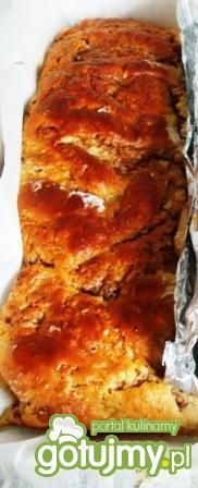 Drożdżówe na maślance, z cynamonem