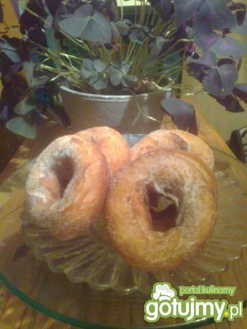 Drożdżowe obwarzanki Drożdżowe obwarzanki