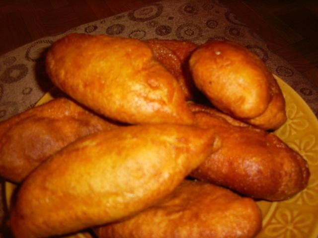 Drożdżowe pierogi smażone Drożdżowe pierogi smażone