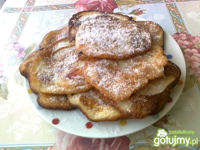 Drożdżowe racuchy  z brzoskwiniami Drożdżowe racuchy  z brzoskwiniami