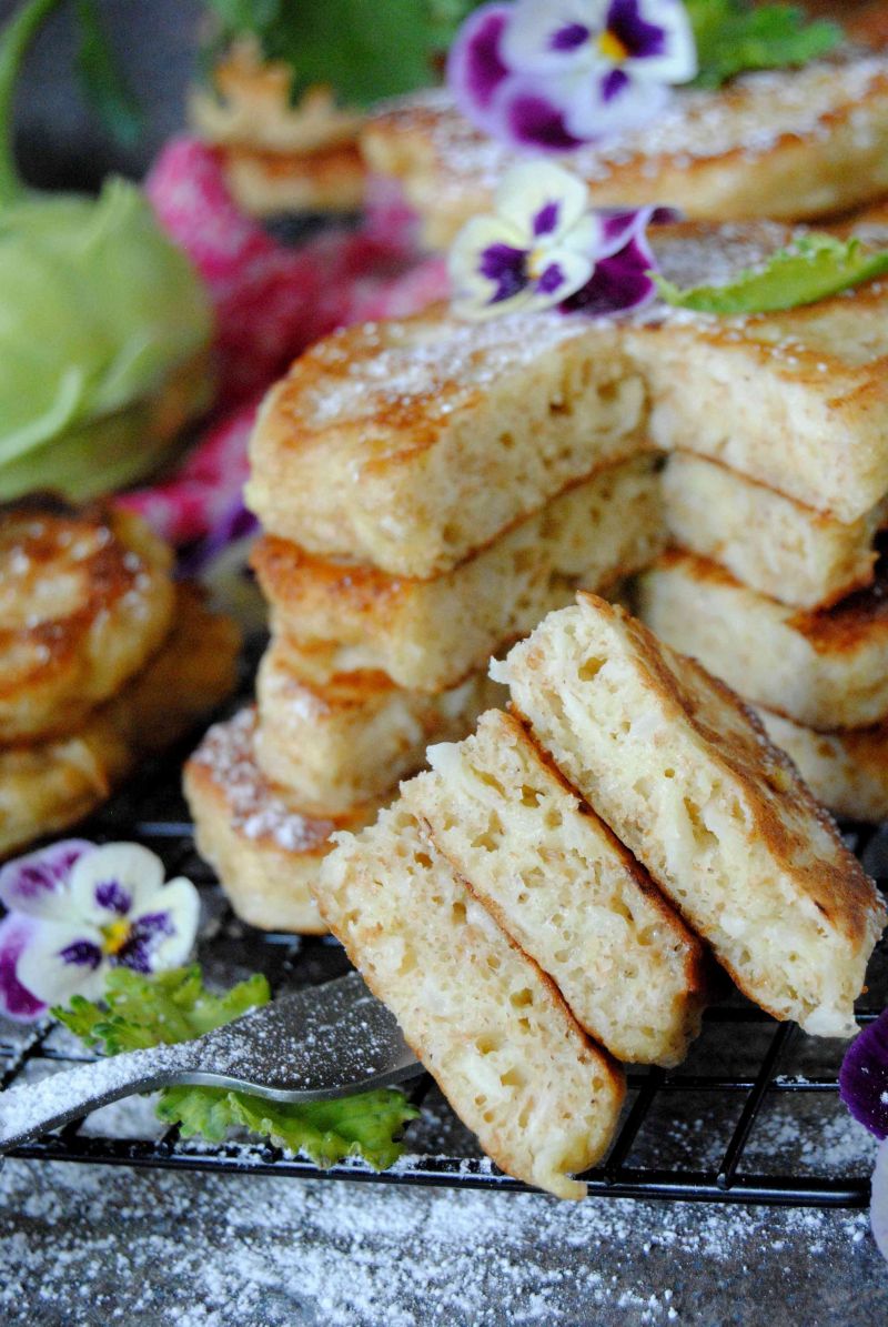 Drożdżowe racuchy z kalarepką Drożdżowe racuchy z kalarepką