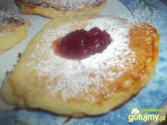 Drożdżowe racuszki z jabłkami Drożdżowe racuszki z jabłkami