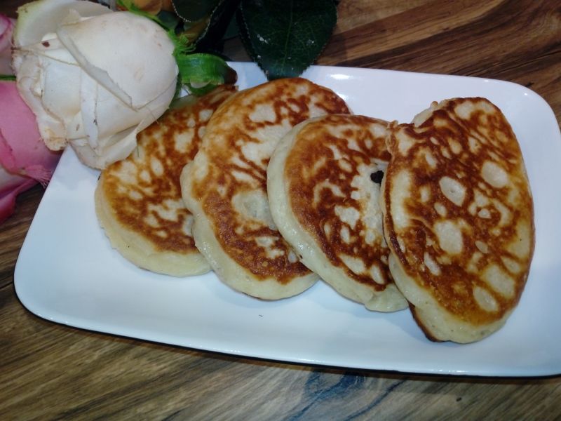 Drożdżowe racuszki z kokosową nutą