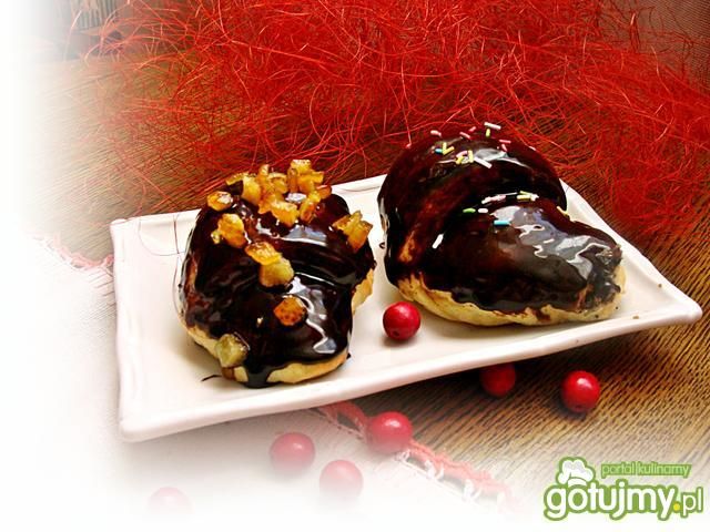 Drożdżowe rogale z makiem i polewą 