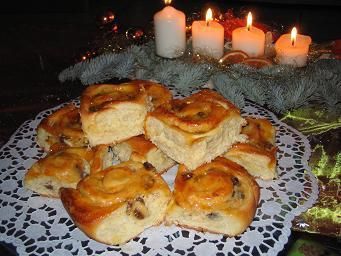 Drożdżowe ślimaki z budyniem