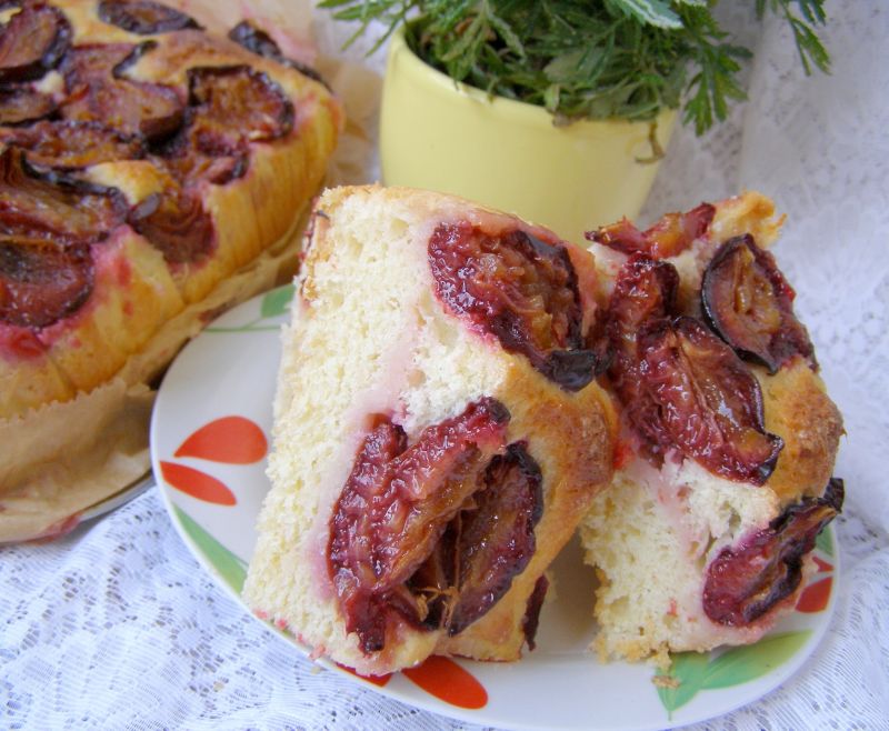 Drożdżowe śliwkowe