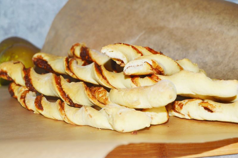 Drożdżowe świderki z czekoladą Drożdżowe świderki z czekoladą