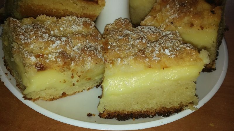 Drożdżowe z budyniem