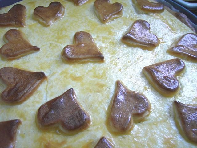 Drozdzowe z masa grysikowo-serowa