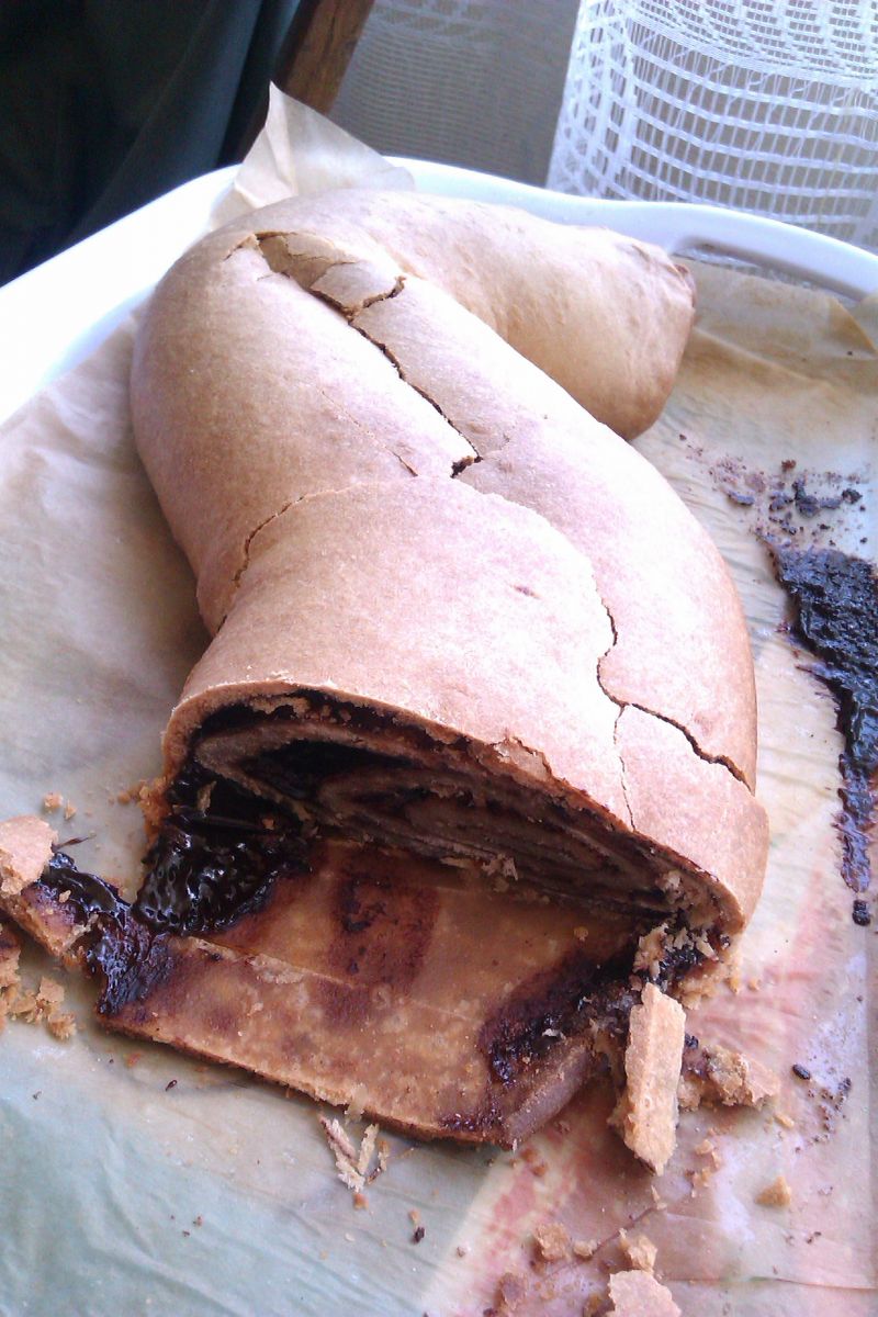 Drożdżowe z masłem czekoladowym