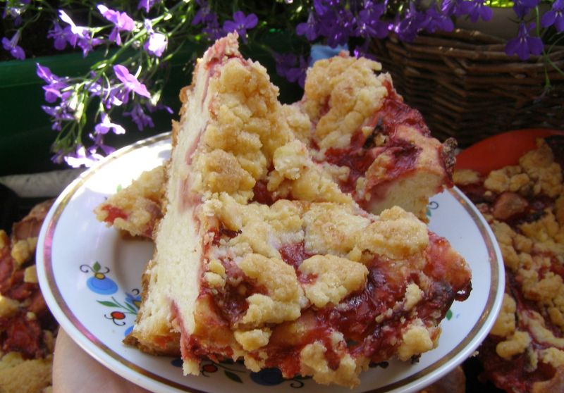 Drożdżowe z truskawkami Drożdżowe z truskawkami