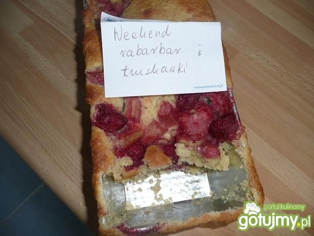 drożdżowe z truskawkami i rabarbarem drożdżowe z truskawkami i rabarbarem
