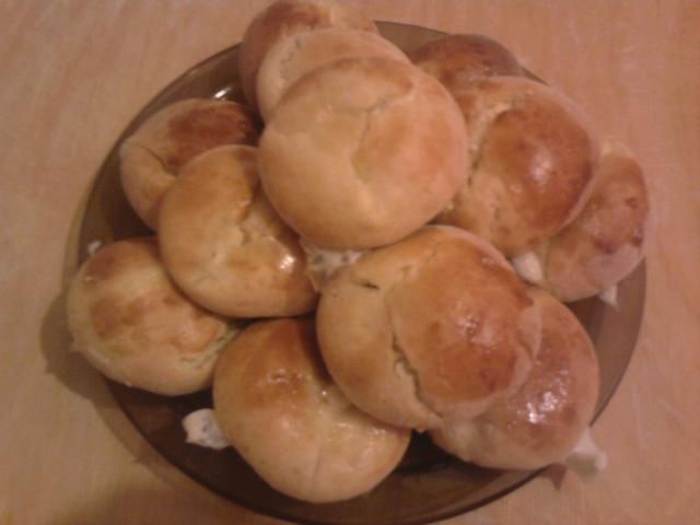 Drożdzóweczki z białym serem