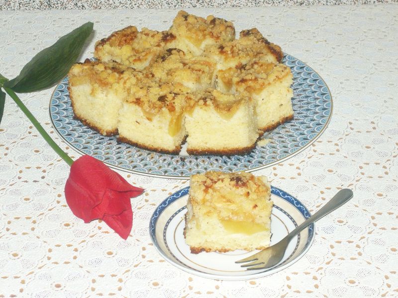 Drożdżowiec z jabłkami bez wyrabiania