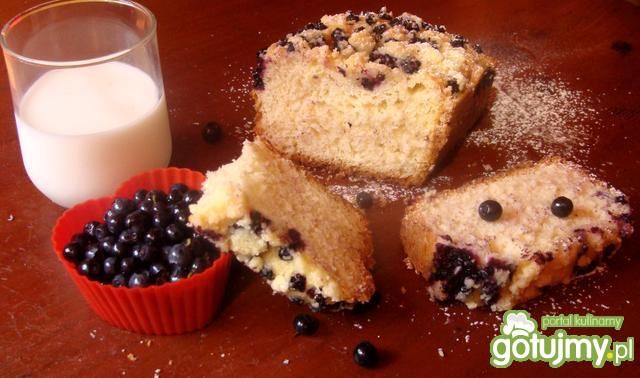 Drożdżowiec z jagodami 