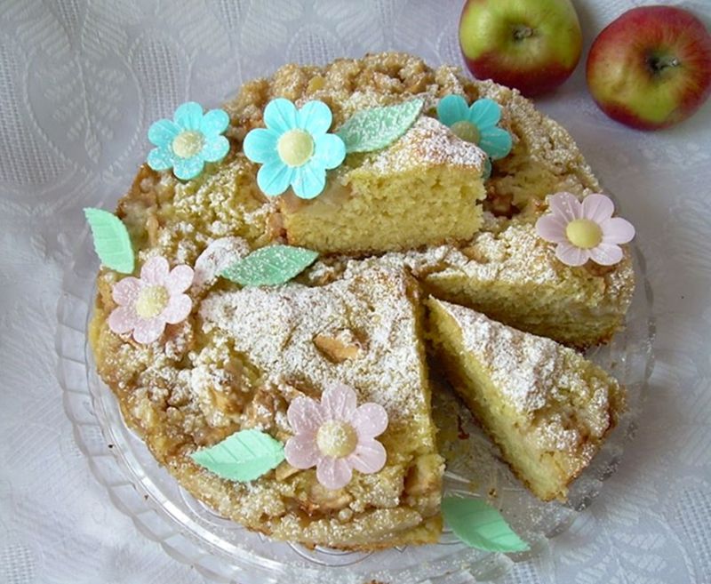 Drożdżówka z jabłkami bez wyrabiania