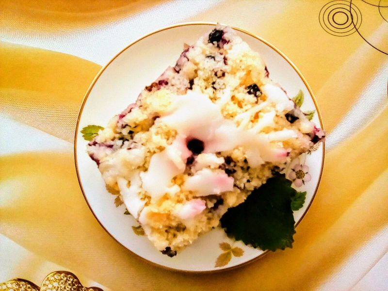 Drożdżówka z jagodami