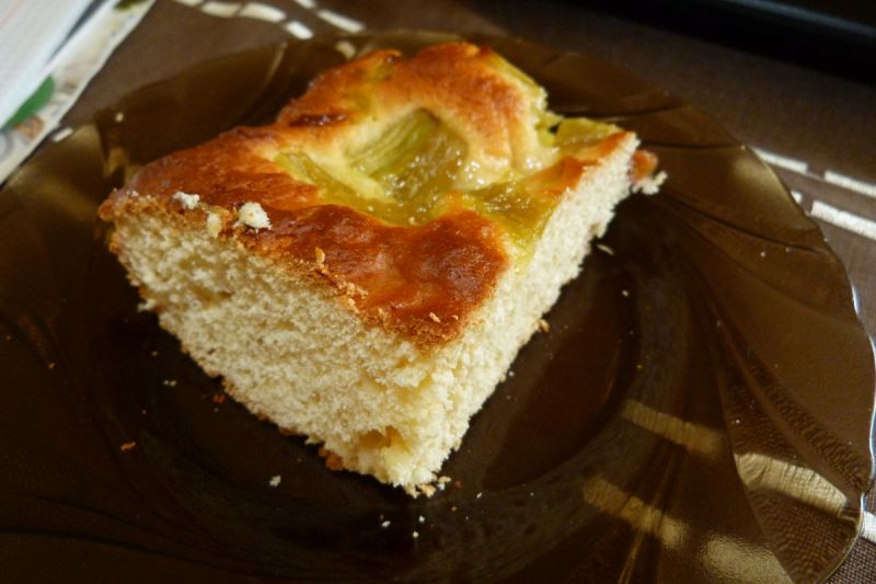 Drożdżówka z rabarbarem na pół kg mąki