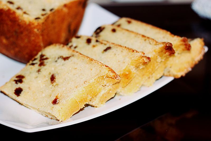 Drożdżówka z rodzynkami, miodem z maszyny do pieca Drożdżówka z rodzynkami, miodem z maszyny do pieca