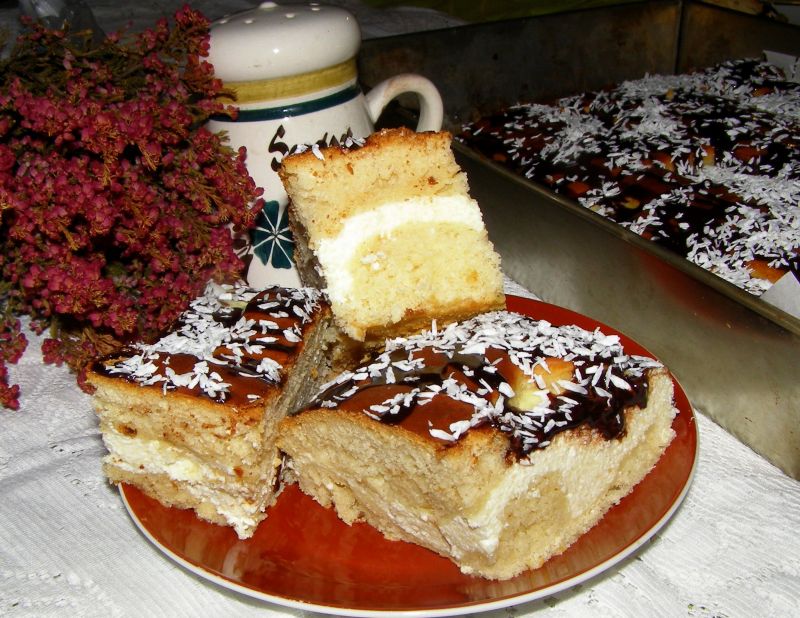 Drożdżówka z sernikiem Drożdżówka z sernikiem