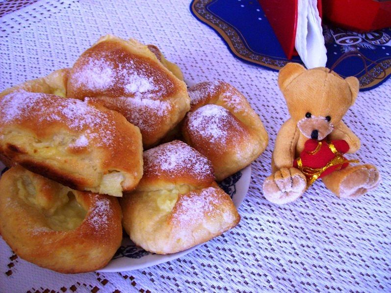 Drożdżówki budyniowe