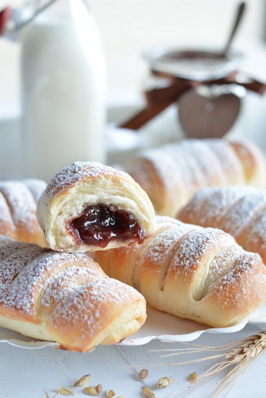 Drożdżówki (flauti) nadziewane kremem czekoladowo-