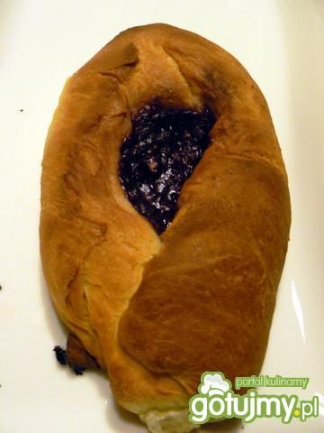 Drożdżówki z dżemem malinowym 