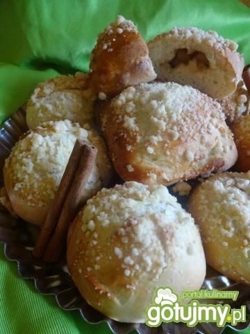 Drożdżówki z jabłkami 2 Drożdżówki z jabłkami 2