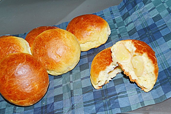 Drożdżówki z jabłkami