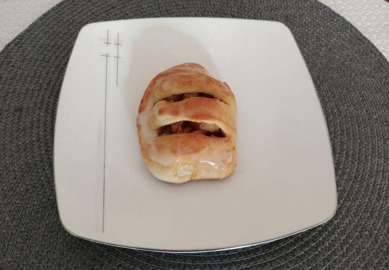 Drożdżówki z jabłkiem Drożdżówki z jabłkiem