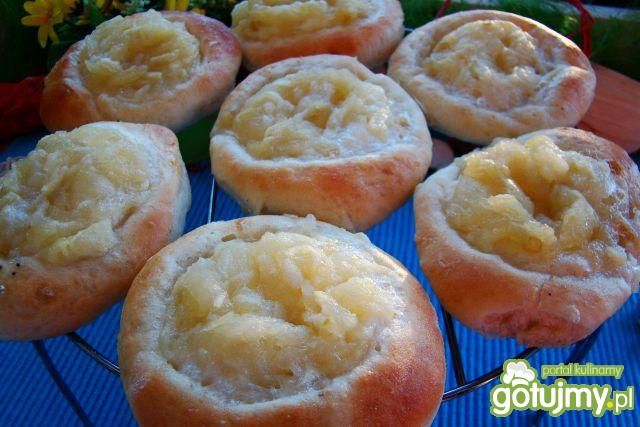 Drożdżówki z jabłuszkiem do rączki Drożdżówki z jabłuszkiem do rączki