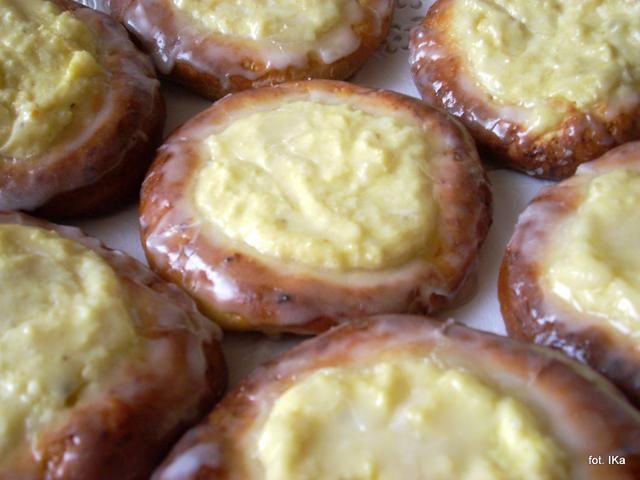 Drożdżówki z serem