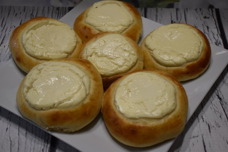 Drożdżówki z serem Drożdżówki z serem