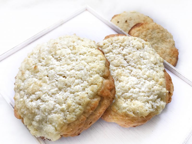 Drożdżówki z serem i kokosem Drożdżówki z serem i kokosem